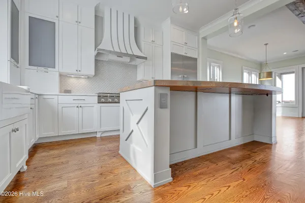 $3,245,000 | 106 North Glimmering Glass Lane, Hampstead, NC 28443