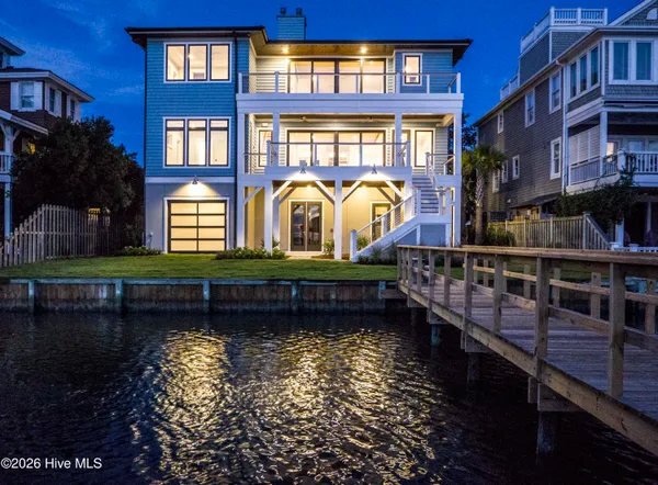 $3,245,000 | 106 North Glimmering Glass Lane, Hampstead, NC 28443