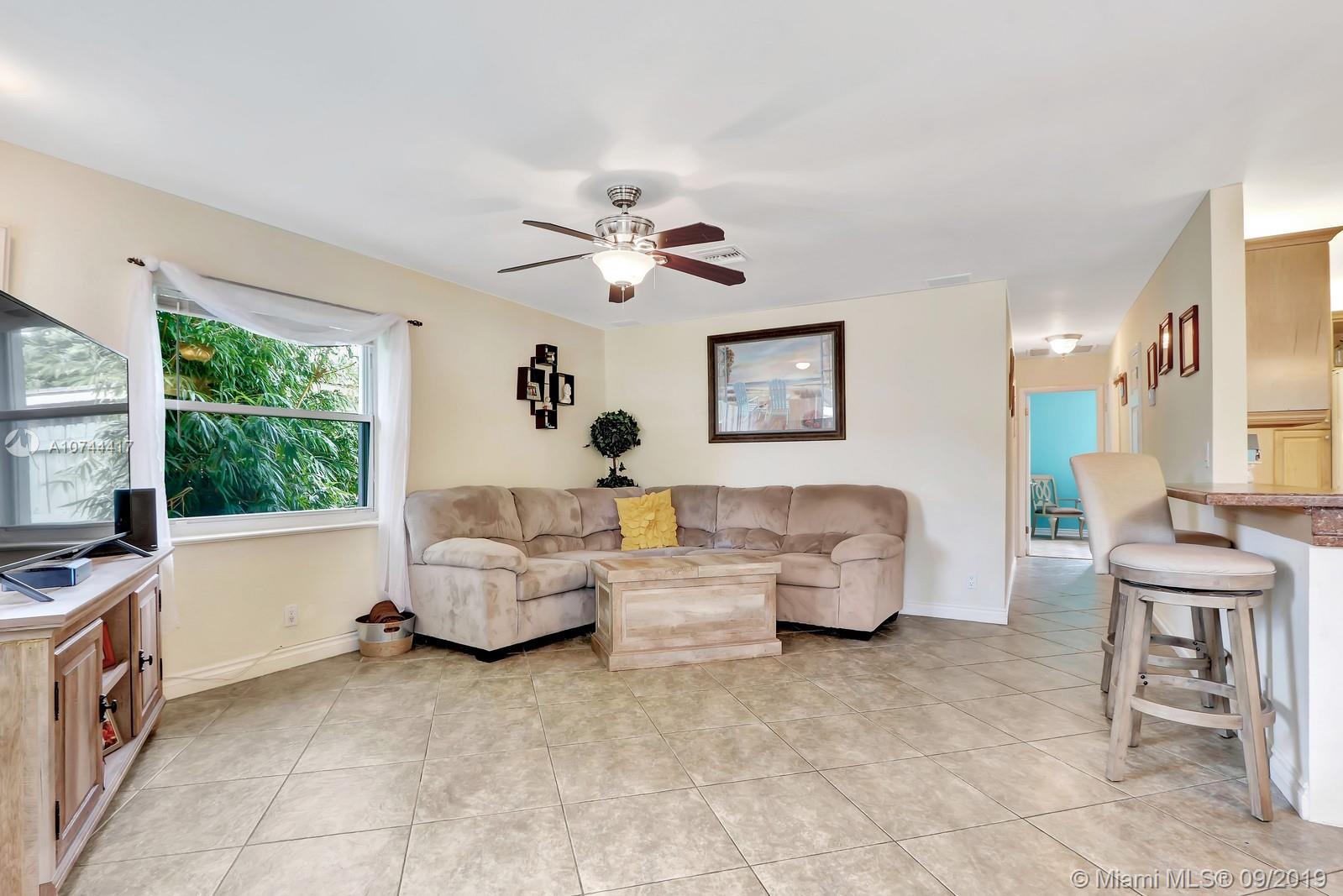 310 5th Street Jupiter, FL 33458 - Photo 3 of 26 Gallery Image 3