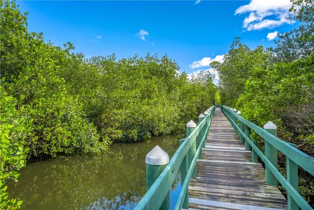 $199,900 | 475 Grove Isle Circle, Unit 475, Vero Beach, FL 32962