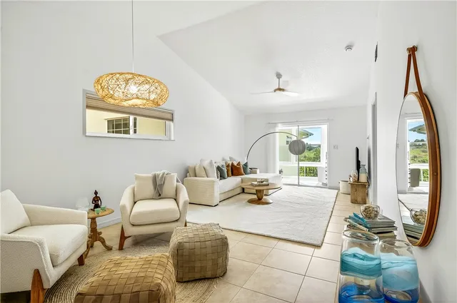 $199,900 | 475 Grove Isle Circle, Unit 475, Vero Beach, FL 32962