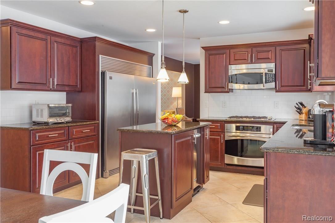 4275 Wendell Road West Bloomfield, MI 48323 - Photo 13 of 25 IMG_4486.jpg