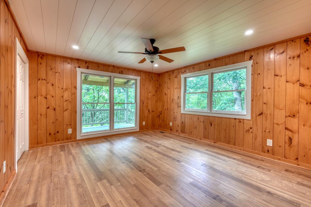 988 Yorkhouse Road Rabun Gap, GA 30568 - Photo 20 of 45 Gallery Image 20