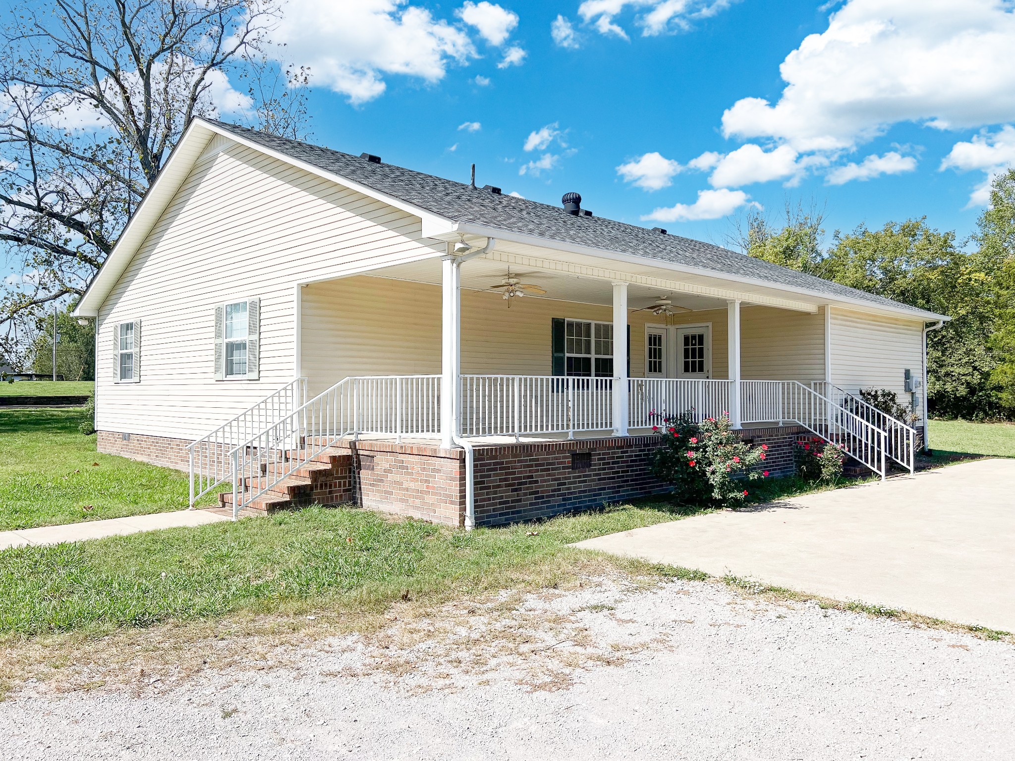 1235 Yell Road Lewisburg, TN 37091 - Photo 3 of 36 a view of a house with yard and tree s
