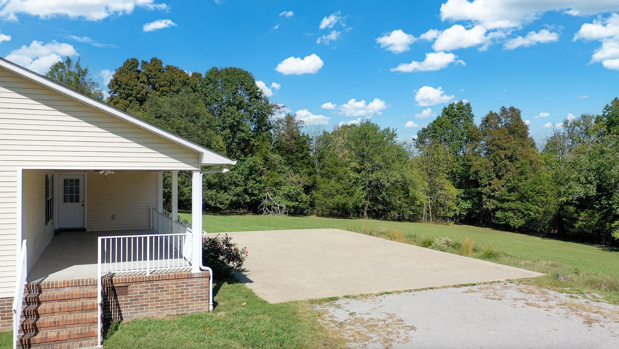 1235 Yell Road Lewisburg, TN 37091 - Photo 10 of 36 a view of backyard with cabin