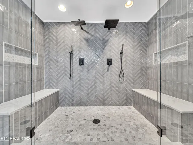 $368,000 | 7128 Deer Springs Way, Powell, TN 37849