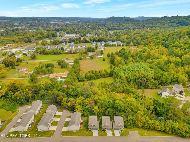 $368,000 | 7128 Deer Springs Way, Powell, TN 37849