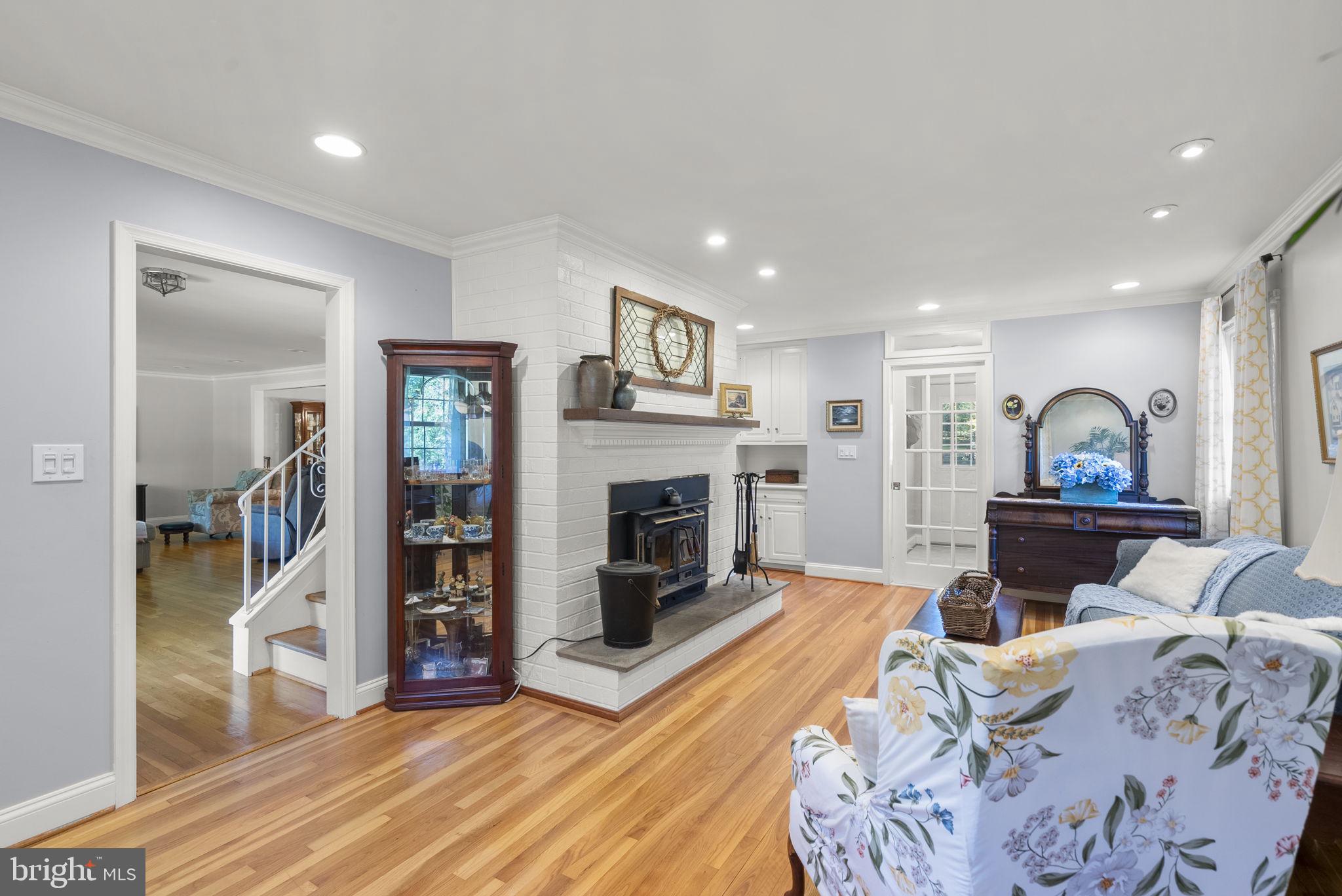 4120 Sir Walter Road Olney, MD 20832 - Photo 26 of 59 Family Room