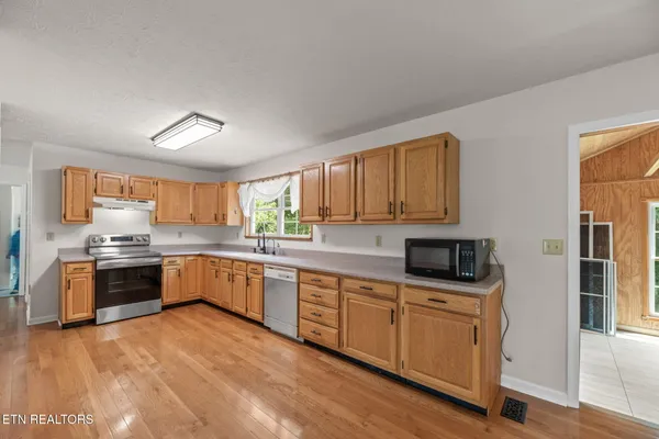 $440,000 | 295 Barber Road, Corryton, TN 37721