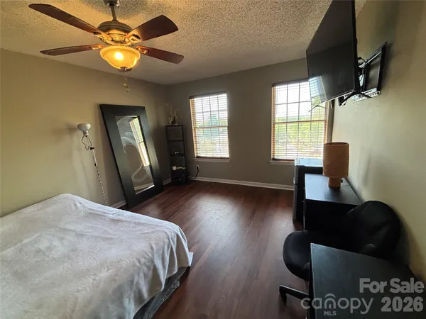 $420,000 | 2601 Yarrow Road, Charlotte, NC 28213