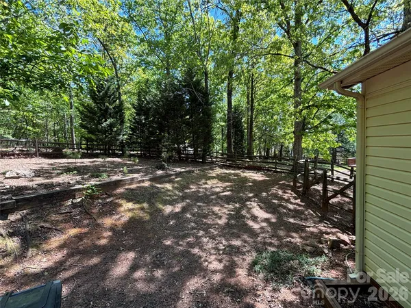 $420,000 | 2601 Yarrow Road, Charlotte, NC 28213