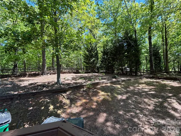 $420,000 | 2601 Yarrow Road, Charlotte, NC 28213