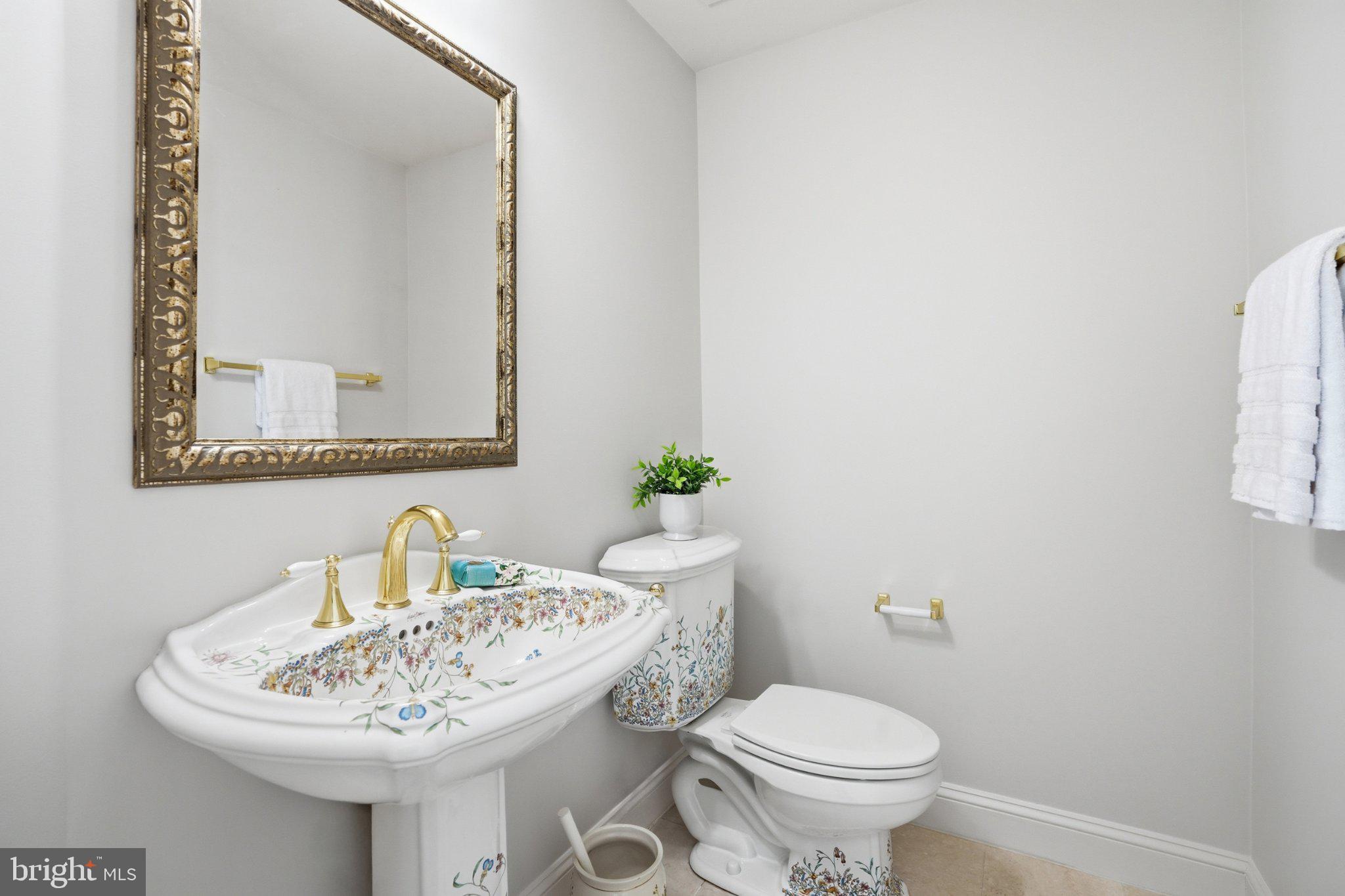 891 Chinquapin Road McLean, VA 22102 - Photo 18 of 78 Elegant bathroom with vintage charm.