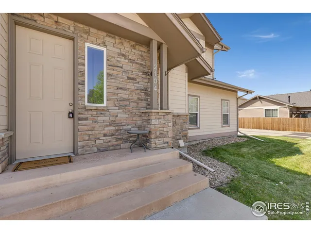 $580,000 | 2104 18th Avenue, Longmont, CO 80501