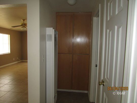 304 North Florence Street Ridgecrest, CA 93555 - Photo 9 of 21 a view of elevator