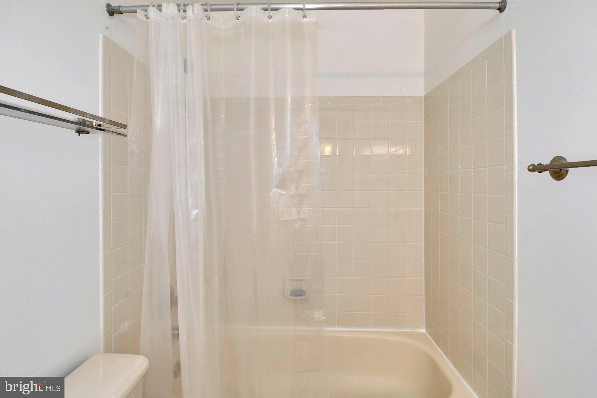 8216 Maple Ridge Avenue Springfield, VA 22153 - Photo 22 of 39 Gallery Image 22