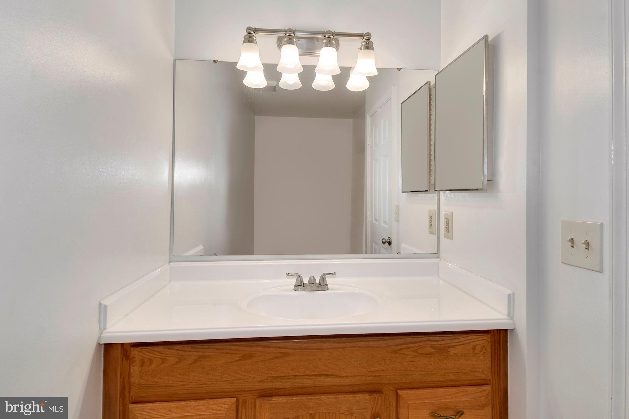 8216 Maple Ridge Avenue Springfield, VA 22153 - Photo 25 of 39 Gallery Image 25