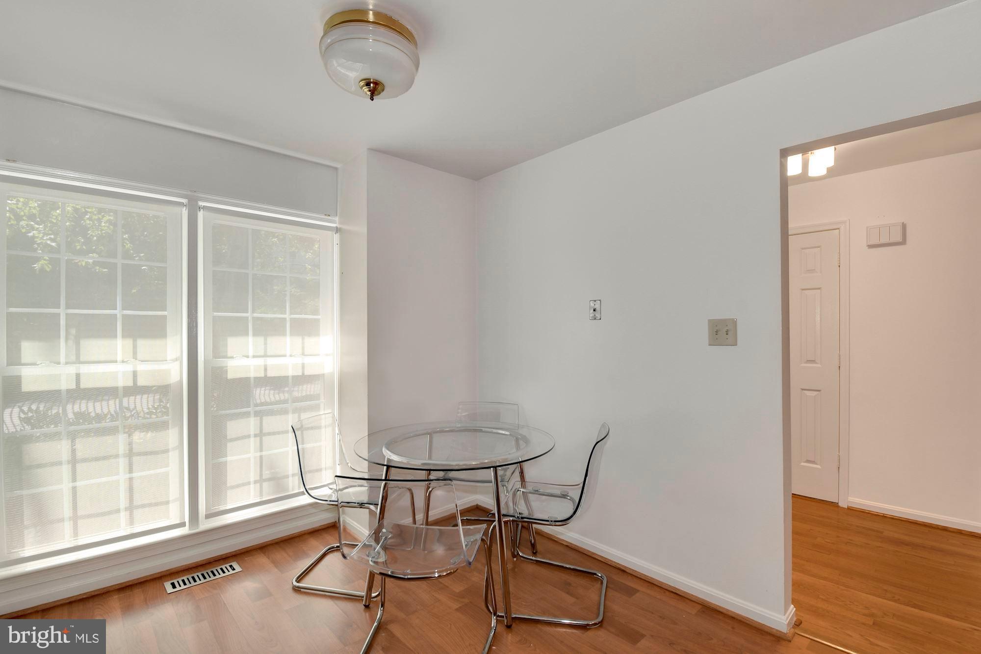 8216 Maple Ridge Avenue Springfield, VA 22153 - Photo 7 of 39 Gallery Image 7