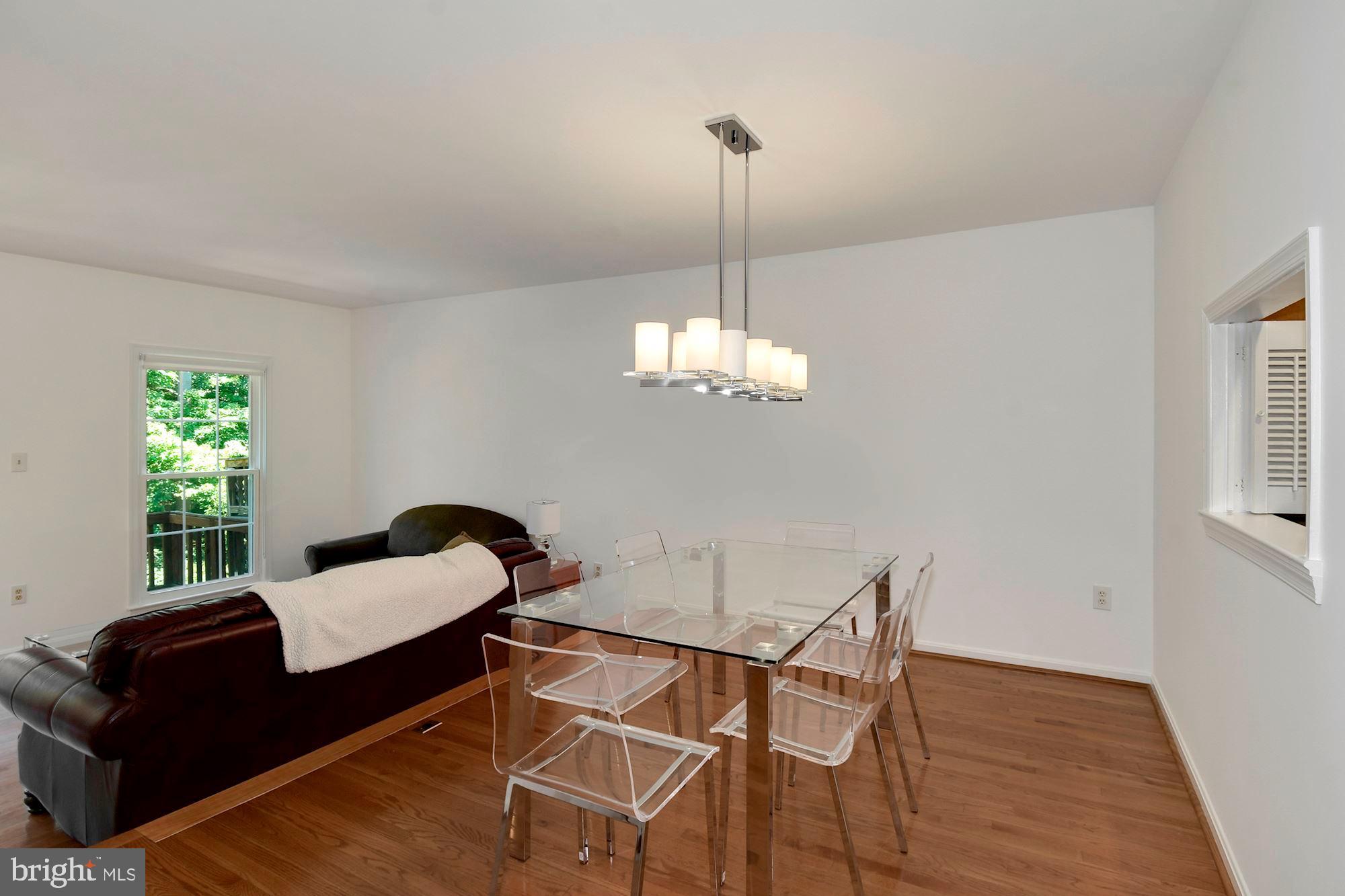 8216 Maple Ridge Avenue Springfield, VA 22153 - Photo 10 of 39 Gallery Image 10