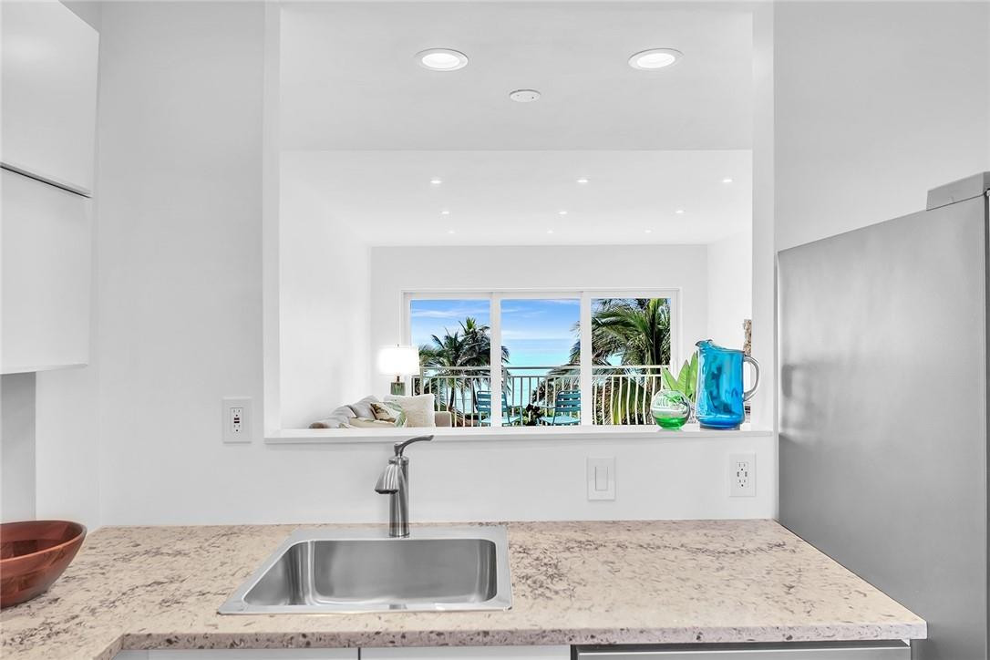 310 South Ocean Boulevard, Unit 301 Boca Raton, FL 33432 - Photo 11 of 44 Photo 11