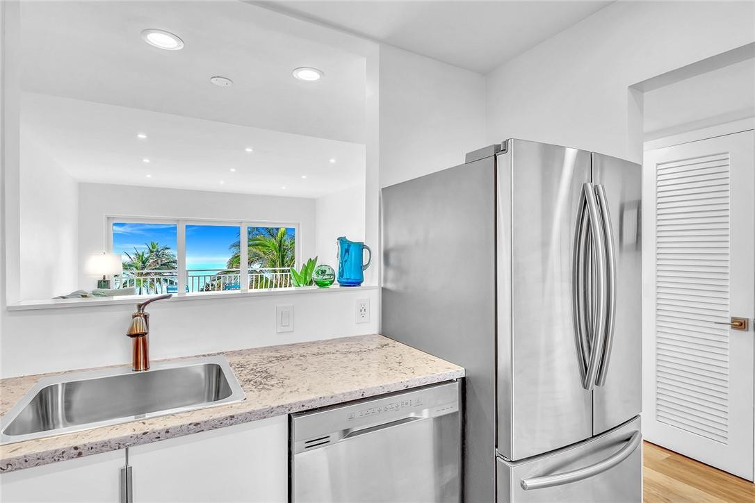 310 South Ocean Boulevard, Unit 301 Boca Raton, FL 33432 - Photo 10 of 44 Photo 10