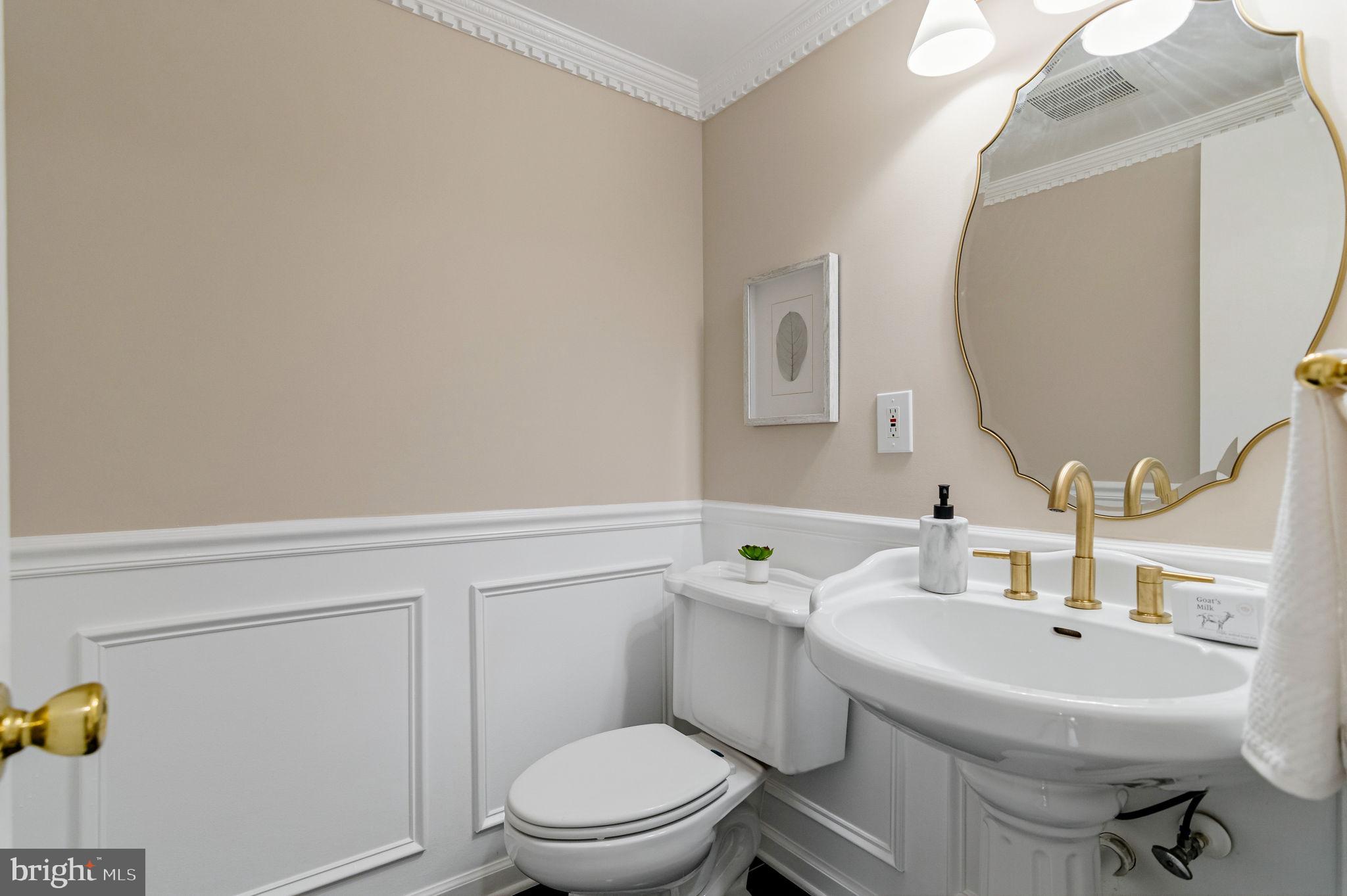 123 South Fox Road Sterling, VA 20164 - Photo 12 of 31 Updated Main Lev Powder Room,