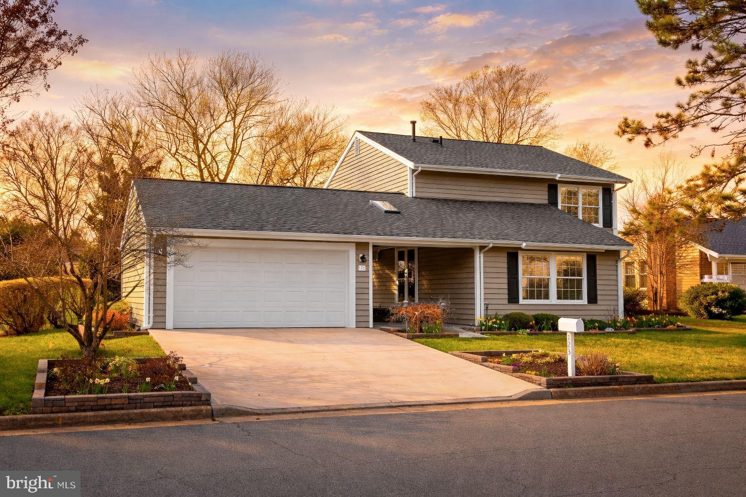123 South Fox Road Sterling, VA 20164 - Photo 2 of 31 Architectural Shingles & Insulated Vinyl Siding