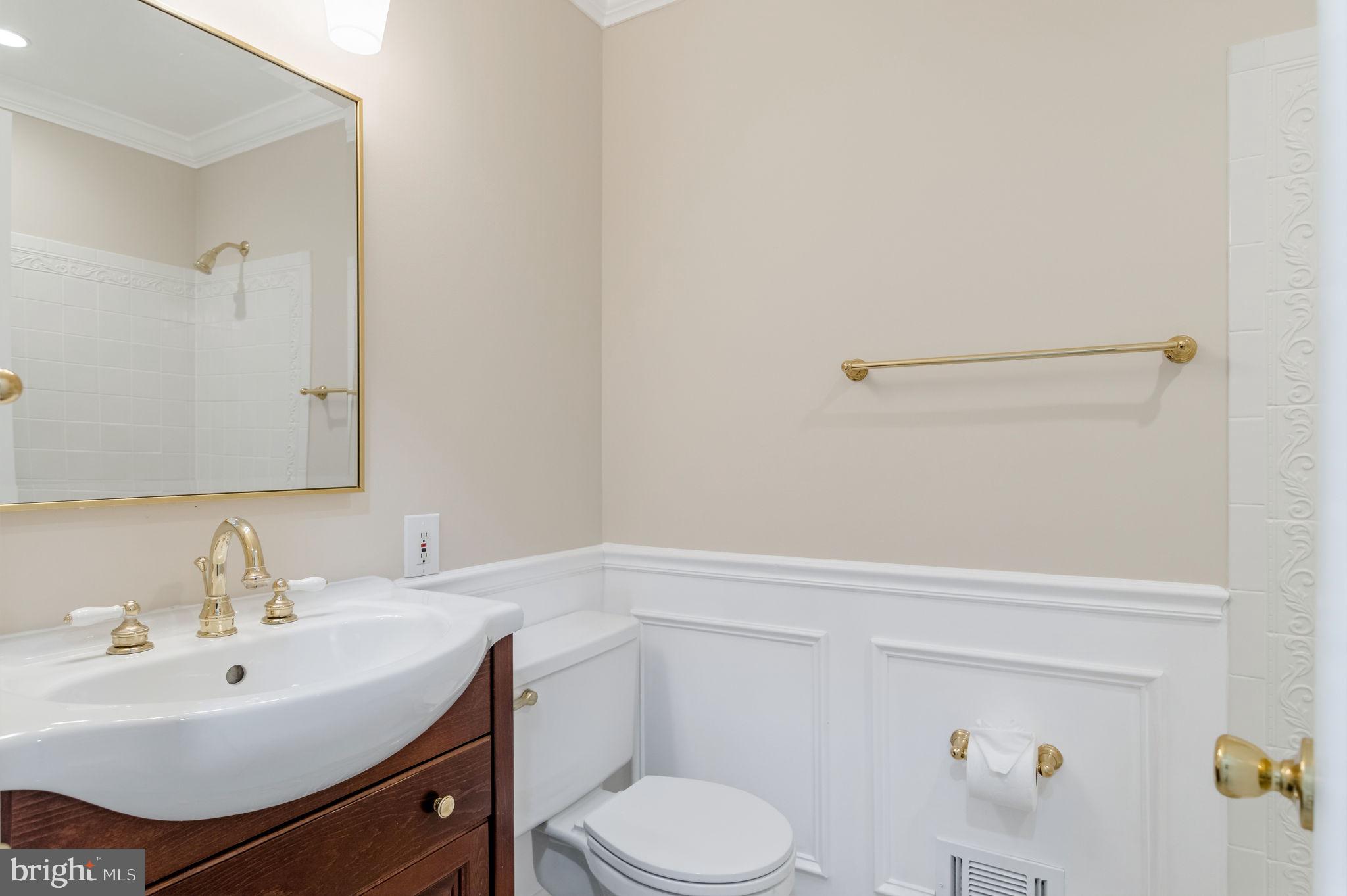123 South Fox Road Sterling, VA 20164 - Photo 21 of 31 Updated Hall Bath , upgrade Fixtures