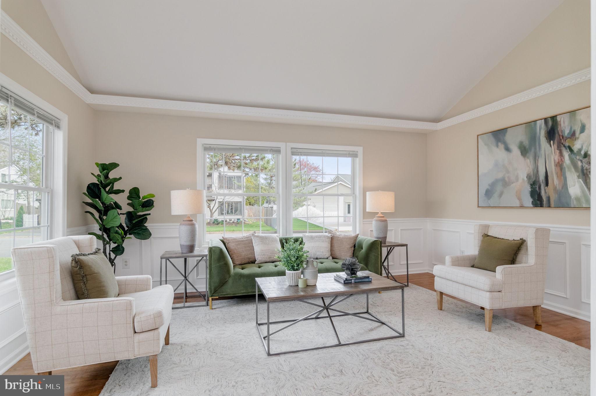 123 South Fox Road Sterling, VA 20164 - Photo 9 of 31 Dramatic Vaulted Ceiiings,Custom Moldings thruout