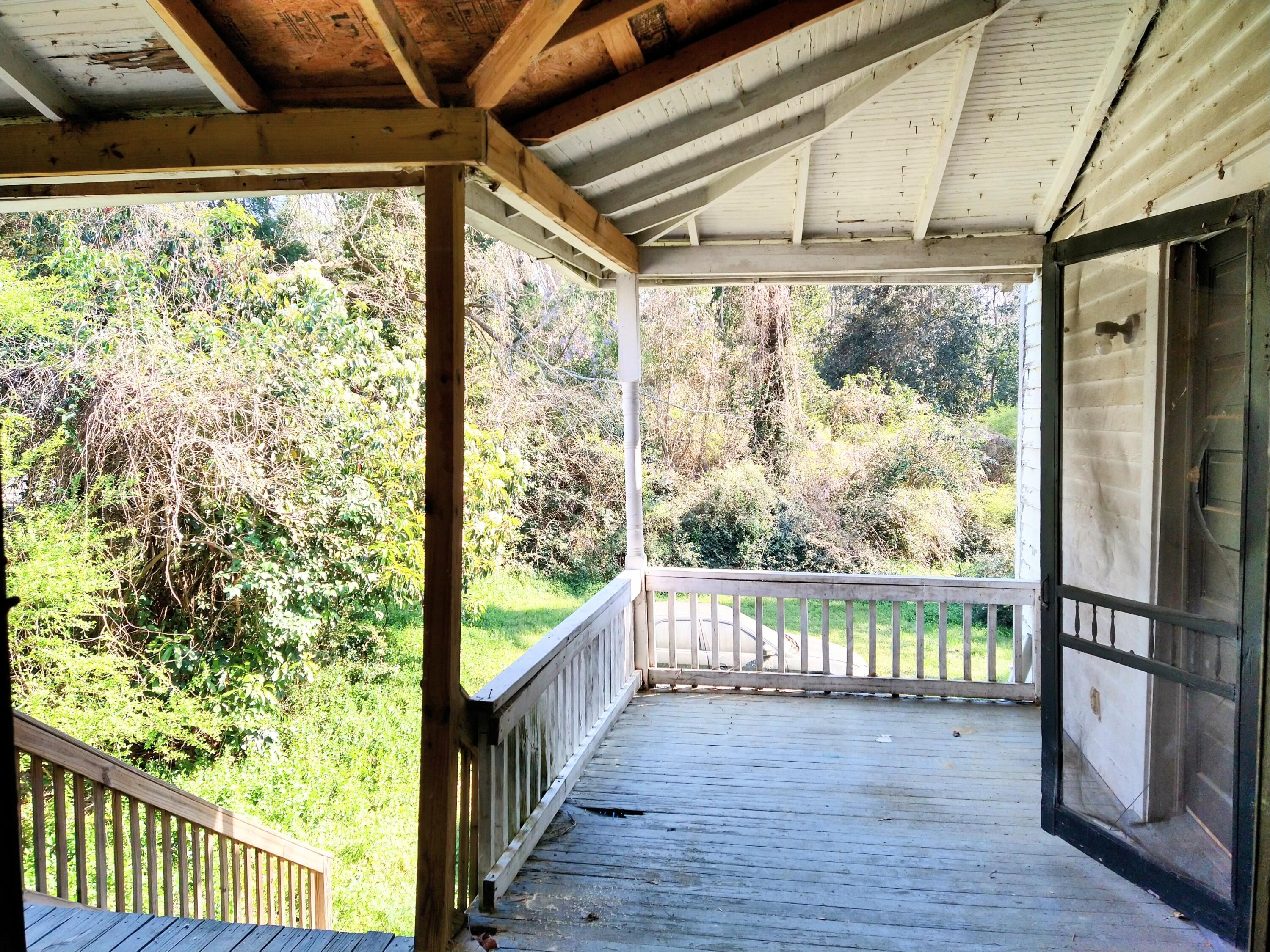 12416 West Broad Street Sparta, GA 31087 - Photo 6 of 10 Rear Covered Porch