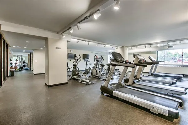 $135,000 | 700 East 8th Street, Unit 16B, Kansas City, MO 64106