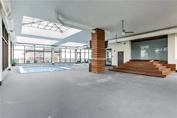 $135,000 | 700 East 8th Street, Unit 16B, Kansas City, MO 64106