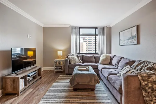 $135,000 | 700 East 8th Street, Unit 16B, Kansas City, MO 64106