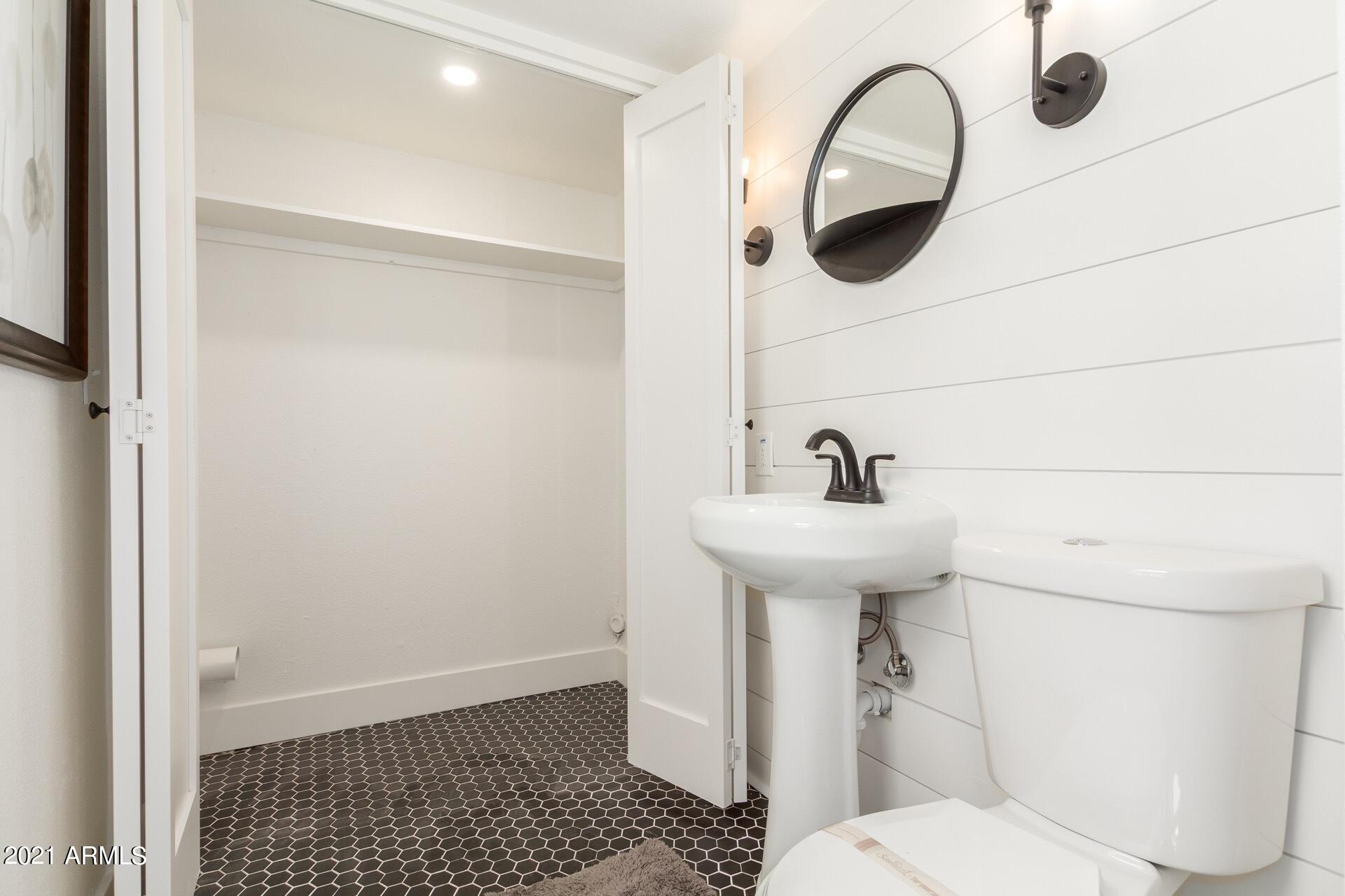 3612 East Osborn Road Phoenix, AZ 85018 - Photo 17 of 25 0016-16 Osborn