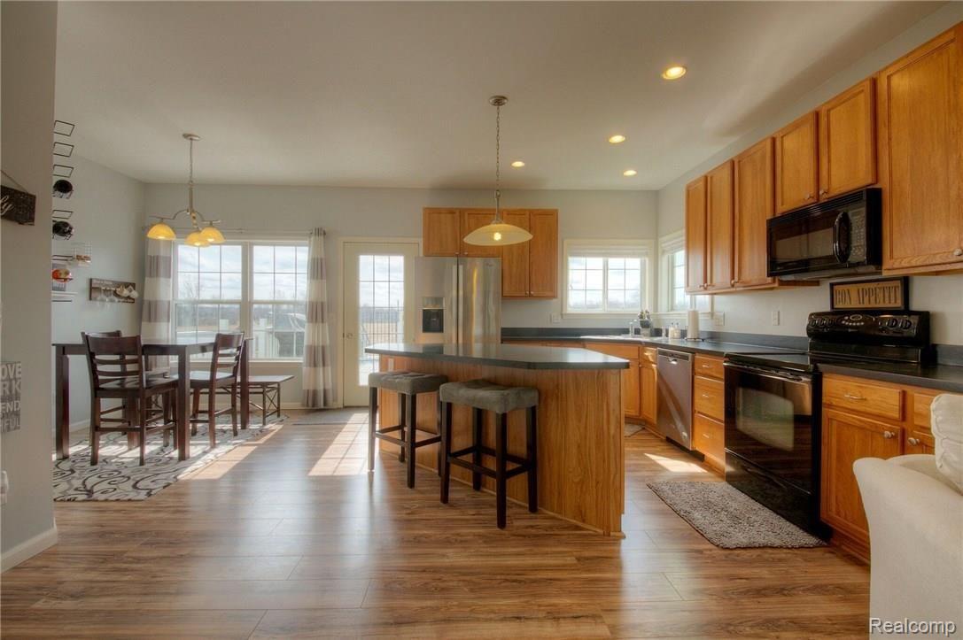 10575 Mason Road Fowlerville, MI 48836 - Photo 5 of 34 930A6415_6_7_preview.jpeg