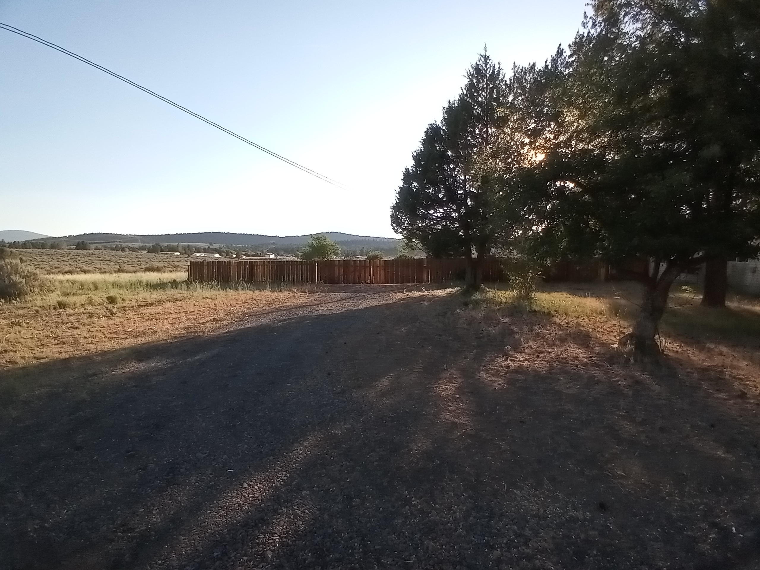 2942 Orindale Road Klamath Falls, OR 97601 - Photo 19 of 21 20210603_191336