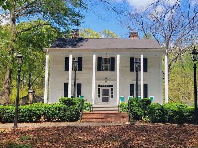 $879,000 | 605 Marietta Highway, Roswell, GA 30075