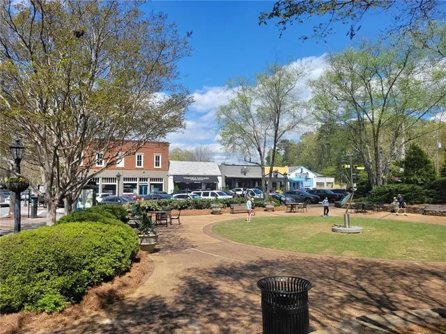 $879,000 | 605 Marietta Highway, Roswell, GA 30075