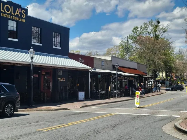 $879,000 | 605 Marietta Highway, Roswell, GA 30075