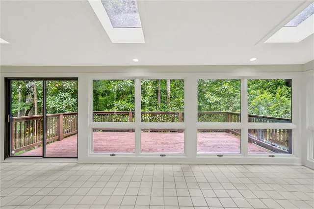 $879,000 | 605 Marietta Highway, Roswell, GA 30075