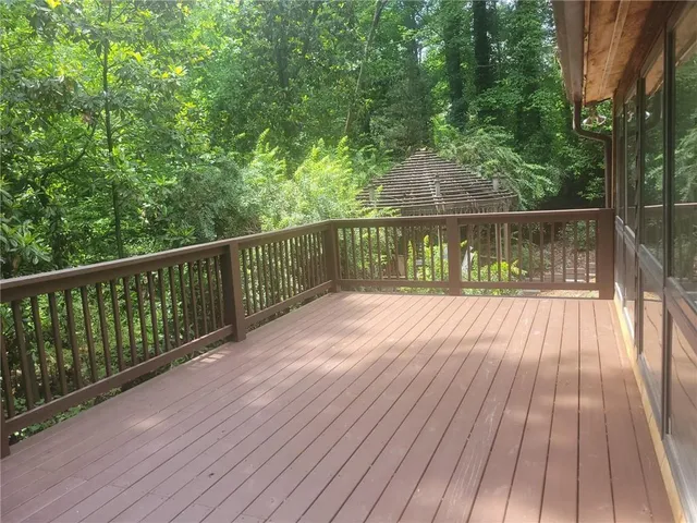 $879,000 | 605 Marietta Highway, Roswell, GA 30075