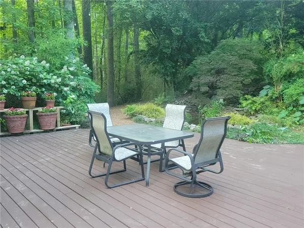 $879,000 | 605 Marietta Highway, Roswell, GA 30075
