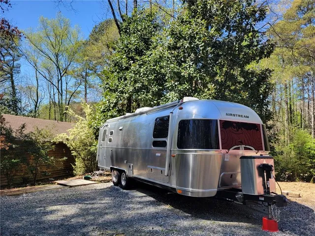 $879,000 | 605 Marietta Highway, Roswell, GA 30075