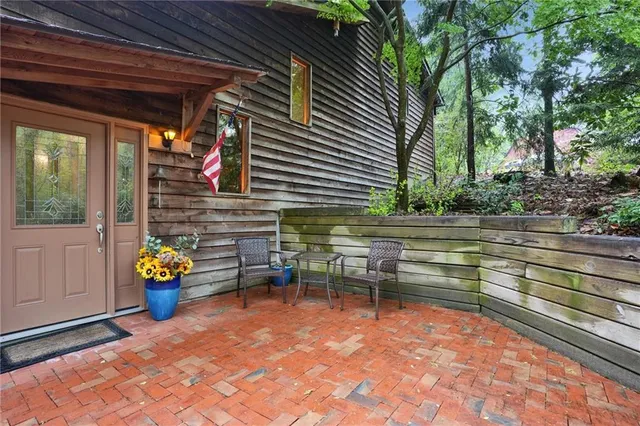 $879,000 | 605 Marietta Highway, Roswell, GA 30075