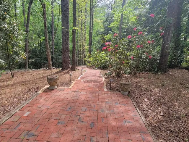 $879,000 | 605 Marietta Highway, Roswell, GA 30075