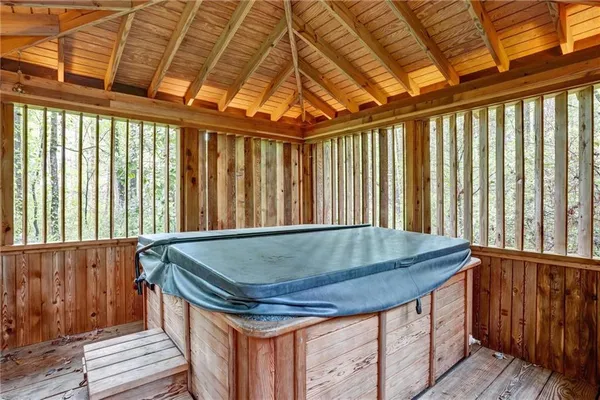 $879,000 | 605 Marietta Highway, Roswell, GA 30075