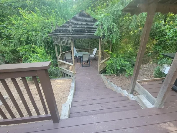 $879,000 | 605 Marietta Highway, Roswell, GA 30075