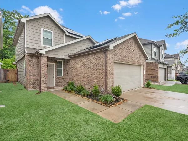 $295,000 | 25384 Grotto Falls Lane, Porter, TX 77365