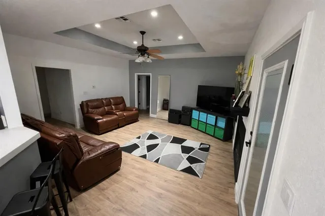 $400,000 | 1032 Private Road 7039, Lexington, TX 78947