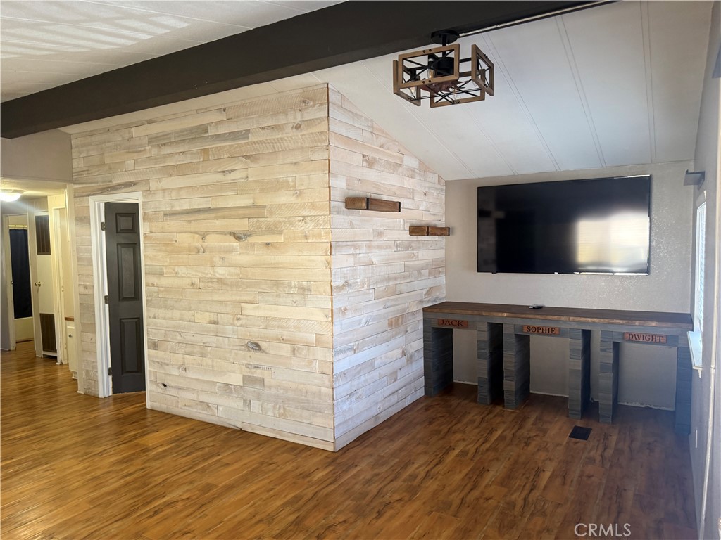 15181 Van Buren Riverside, CA 92504 - Photo 11 of 21 Living room